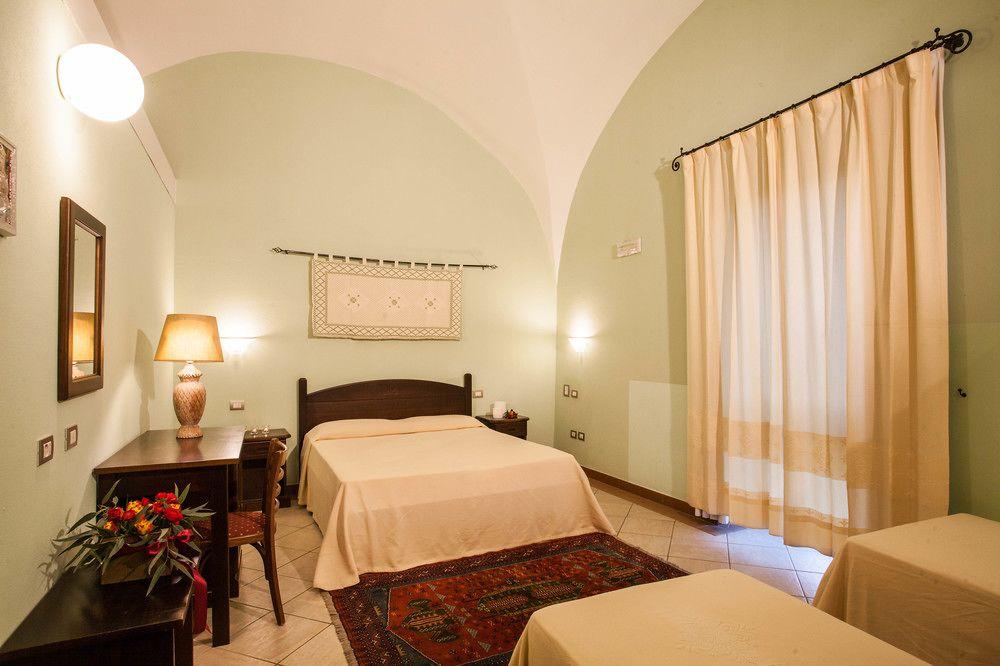 Hotel Il Duomo Oristano Esterno foto