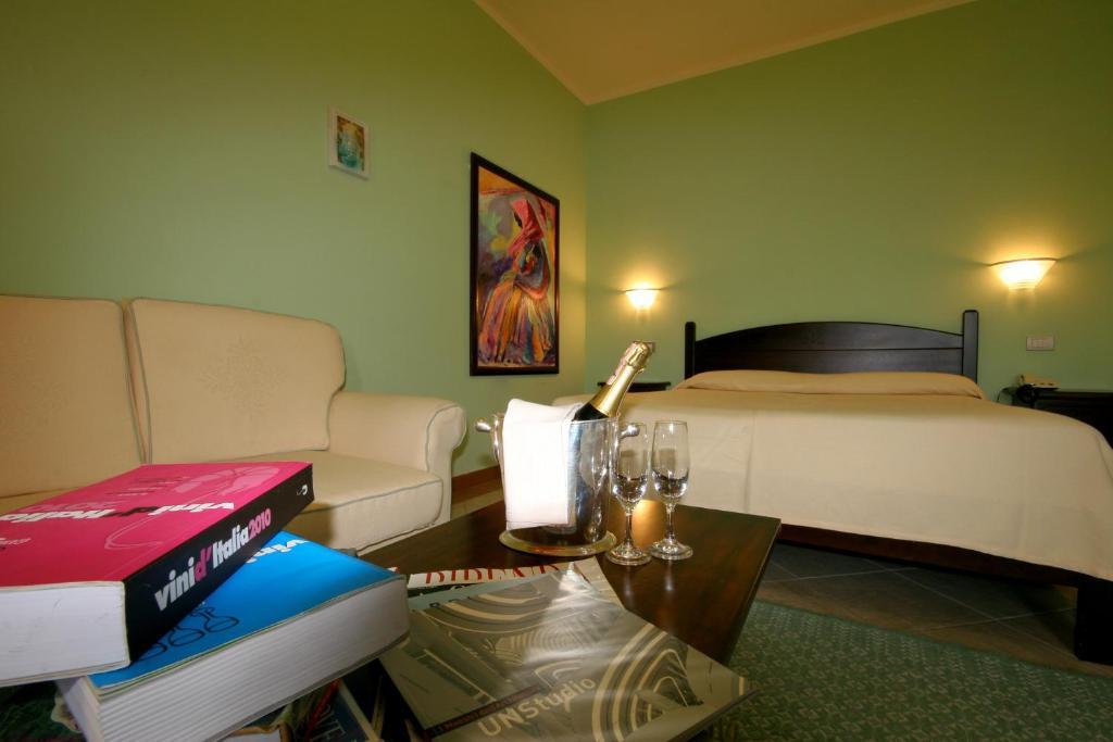 Hotel Il Duomo Oristano Camera foto