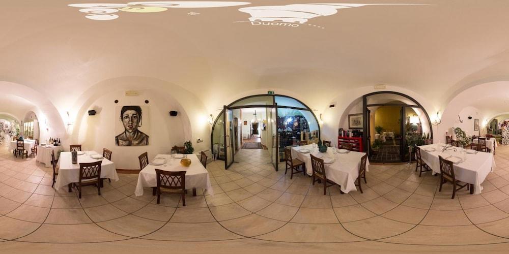 Hotel Il Duomo Oristano Esterno foto
