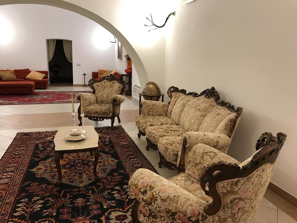 Hotel Il Duomo Oristano Esterno foto