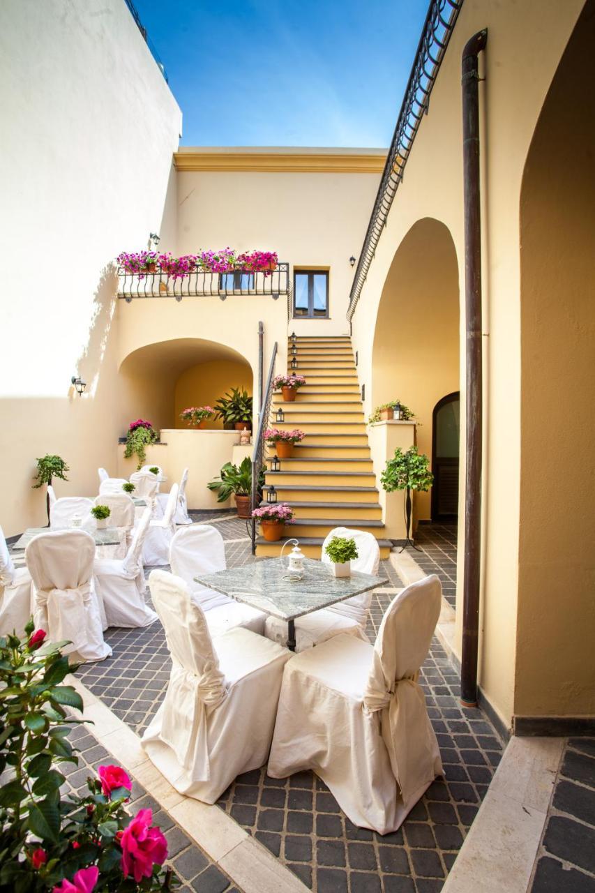 Hotel Il Duomo Oristano Esterno foto